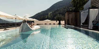 Mountainbike Urlaub - Pools: Infinity Pool - Brenner - Quellenhof Luxury Resort Passeier