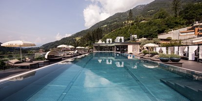 Mountainbike Urlaub - Pools: Infinity Pool - St. Christina Gröden - Quellenhof Luxury Resort Passeier