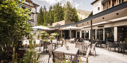 Mountainbike Urlaub - Pools: Infinity Pool - Excelsior Dolomites Life Resort