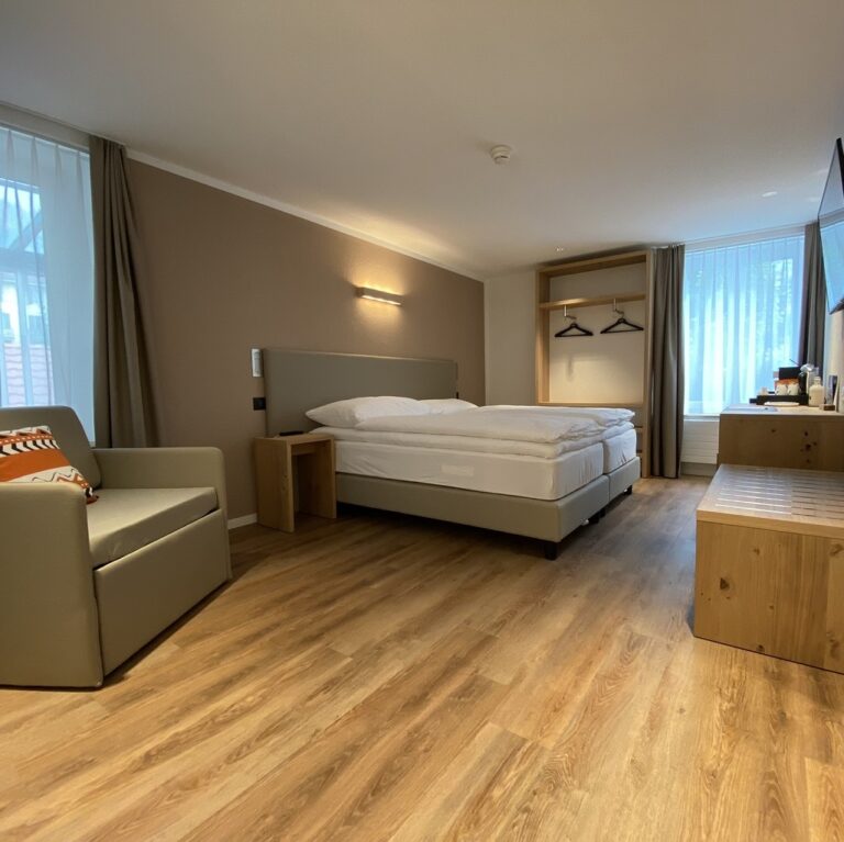 Mountainbikehotel - Twin Deluxe Zimmer für 1 bis 3 Personen buchbar. - Hotel Artist