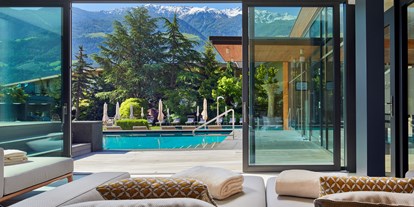 Mountainbike Urlaub - Pools: Außenpool beheizt - Steinegg (Trentino-Südtirol) - Relax-Ruheraum mit Blick in den Garten - Feldhof DolceVita Resort