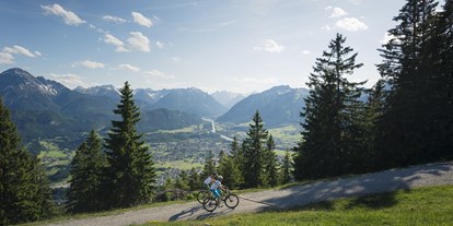 Mountainbike Urlaub - Biketransport: sonstige Transportmöglichkeiten - Marktoberdorf - Mountainbiken - Die Lilie - Hotel Garni