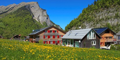 Mountainbike Urlaub - Parkplatz: kostenlos beim Hotel - PLZ 6764 (Österreich) - Außenansicht - Alpen Hotel Post