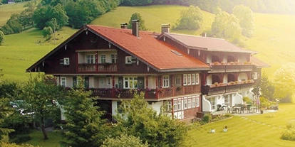 Mountainbike Urlaub - Preisniveau: günstig - Bodnegg - Hotel Mühlenhof Oberstaufen im Allgäu von westen - Hotel Mühlenhof***