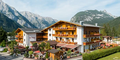 Mountainbike Urlaub - Hotel-Schwerpunkt: Mountainbike & Wandern - Vomp - Ruhelage mit Panorama in der Leutasch - Hotel Kristall, Leutasch