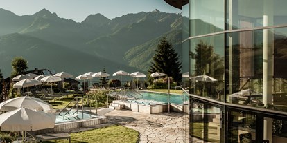 Mountainbike Urlaub - Tirol - Außenbereich Sommer - Schlosshotel Fiss