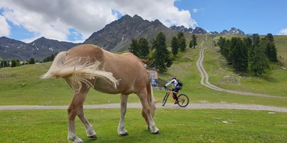Mountainbike Urlaub - Parkplatz: kostenlos beim Hotel - Heiligkreuz (Sölden) - Bergkastel - Hotel Bergblick