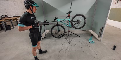 Mountainbike Urlaub - Fahrradraum: videoüberwacht - Silvaplana - Bike Room & Werkstatt - AlpenGold Hotel Davos