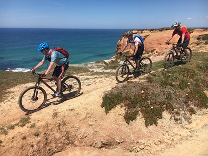 Mountainbike Urlaub - Biketransport: sonstige Transportmöglichkeiten - Lourinhã - Da Silva Bike Camp Portugal