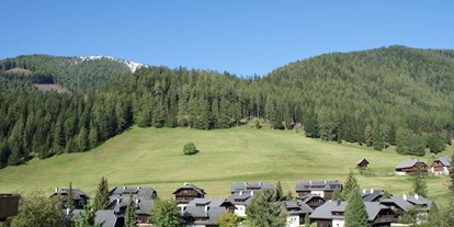 Mountainbike Urlaub - Pörtschach (St. Stefan im Gailtal) - Dorfansicht Dorf Kleinwild**** - Slow Travel Resort Kirchleitn