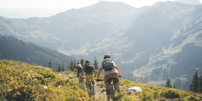 Mountainbike Urlaub - Pools: Außenpool beheizt - Bike-Eldorado - THOMSN - Alpine Rock Hotel
