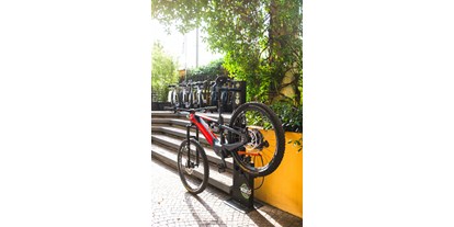 Mountainbike Urlaub - Fahrradwaschplatz - Italien - Bike service  - Hotel Santoni Freelosophy