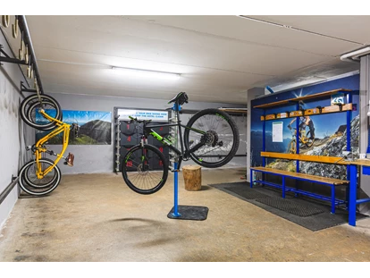 Mountainbike Urlaub - Umgebungsschwerpunkt: Fluss - Gardasee - Bike Depot - Hotel Santoni Freelosophy