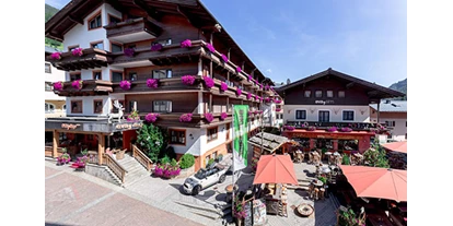Mountainbike Urlaub - Klassifizierung: 4 Sterne S - Köhlbichl - eva,VILLAGE****S Hotel mitten in Saalbach direkt an den Gondeln, Trails, Bikepark und Guiding von Bike'n Soul - eva, VILLAGE