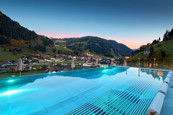 Mountainbikehotel: Infinity Pool - DAS EDELWEISS - Salzburg Mountain Resort