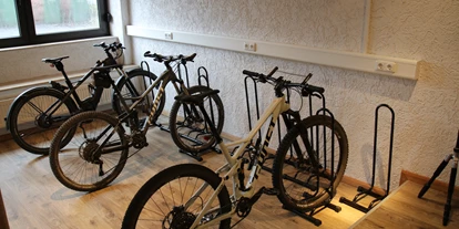 Mountainbike Urlaub - Parkplatz: kostenlos beim Hotel - Hessen Süd - Hotel Burg Waldau