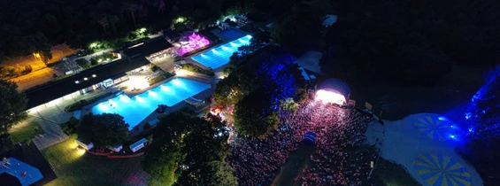 Mountainbikehotel: Wald-Lodges im Freibad, Freizeit- und Eventstätte im Grenzwald zu den Niederlanden, mitten in der Natur, für den großen und kleinen Erlebnisurlaub, Programme buchbar, Lagerfeuer-Atmosphäre
- Wald-Lodges im Grenzwald - Erlebnisurlaub in der Natur