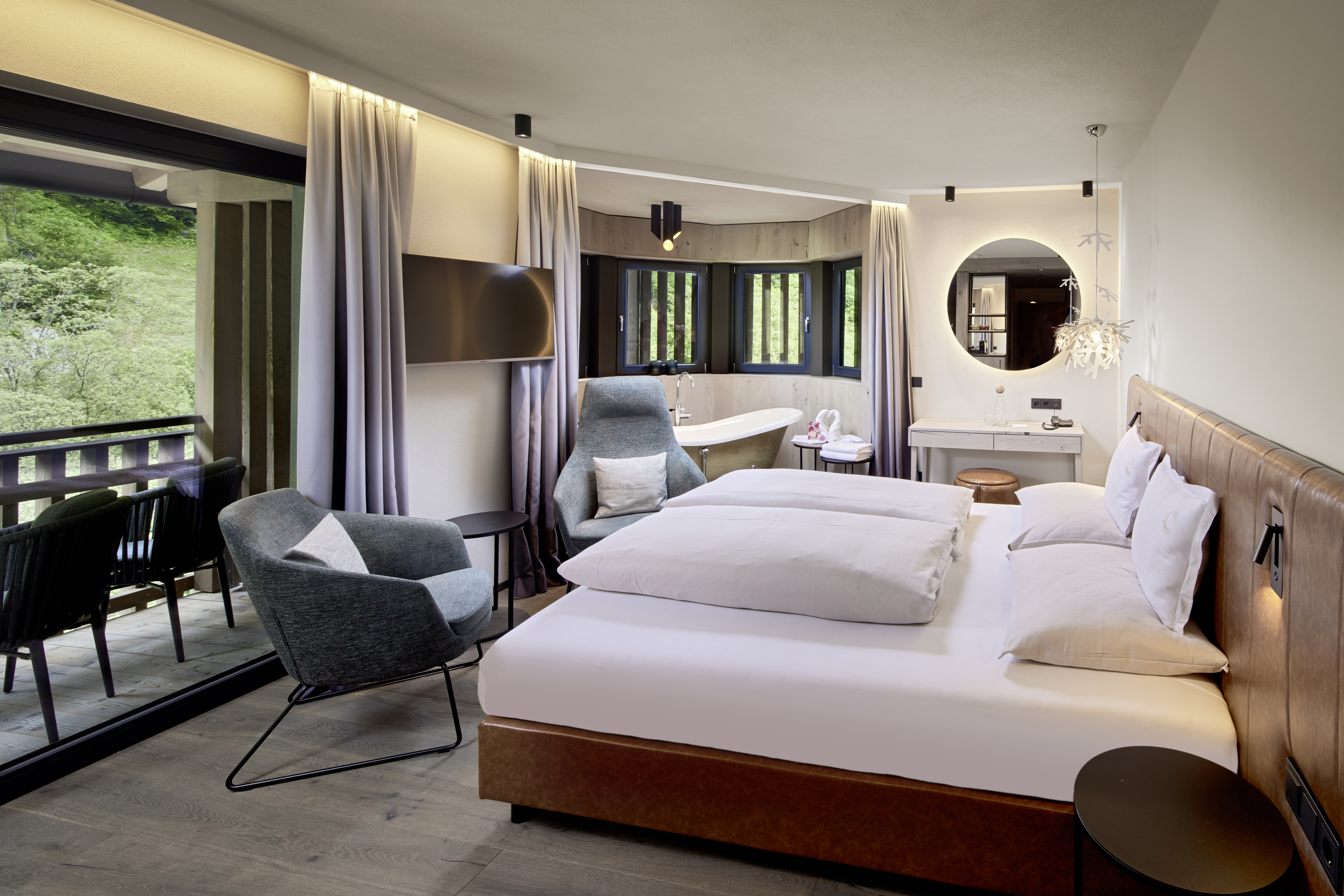 ZillergrundRock Luxury Mountain Resort Zimmerkategorien Design Suite Alpin Lodge 