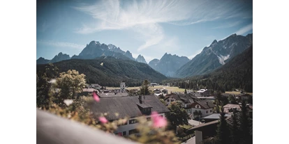 Mountainbike Urlaub - Umgebungsschwerpunkt: See - Blick vom Balkon auf die Sextner Dolomiten - Bikehotel Alpenblick