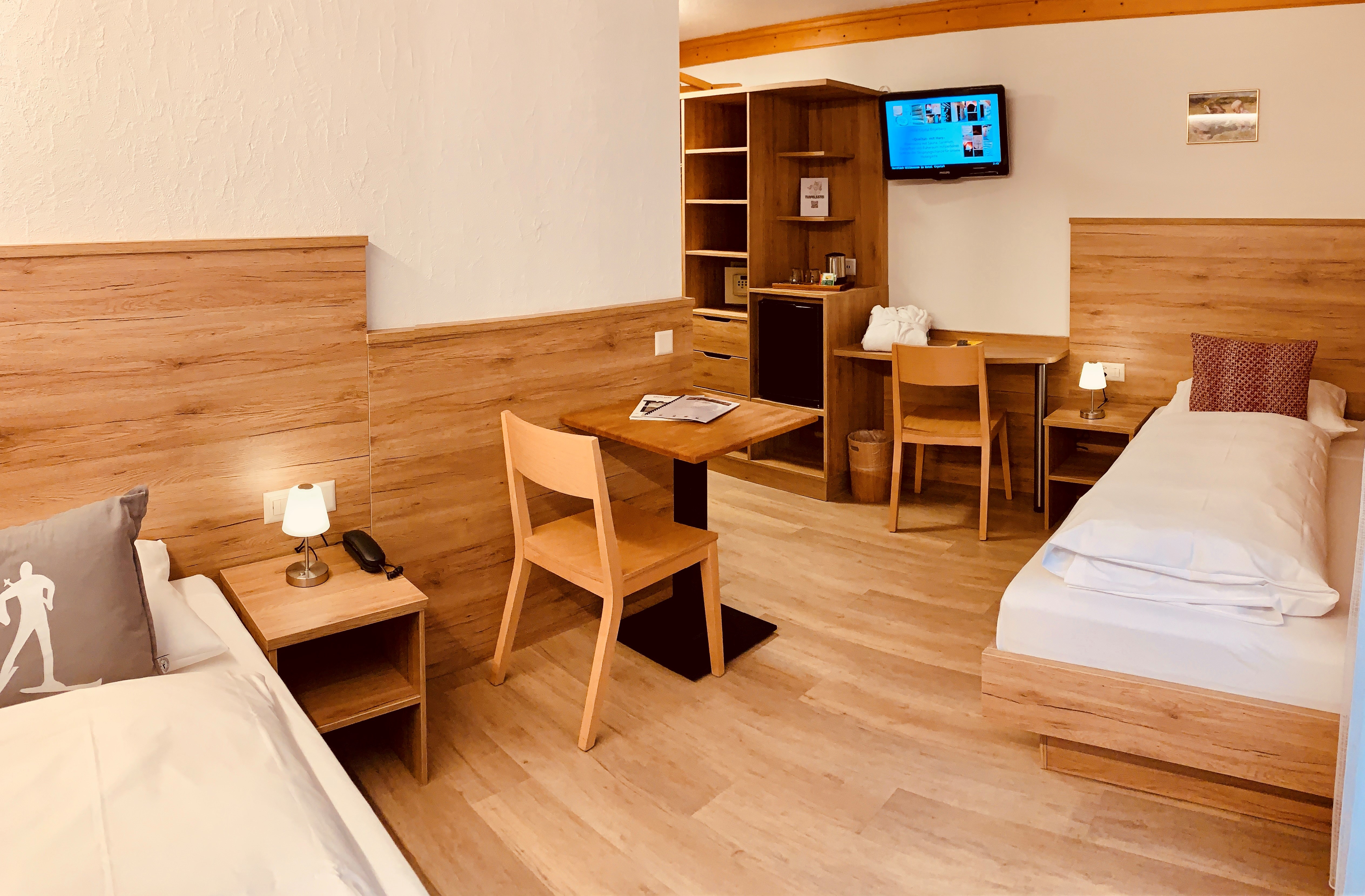 Mountainbikehotel: Zweibettzimmer - Hotel Crystal Engelberg