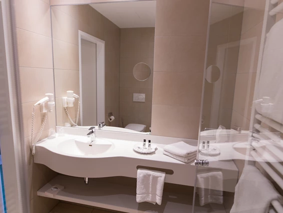 Mountainbikehotel: Bad Doppelzimmer - BSW Erlebnishotel Festenburg