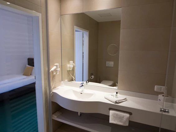 Mountainbikehotel: Bad Einzelzimmer - BSW Erlebnishotel Festenburg