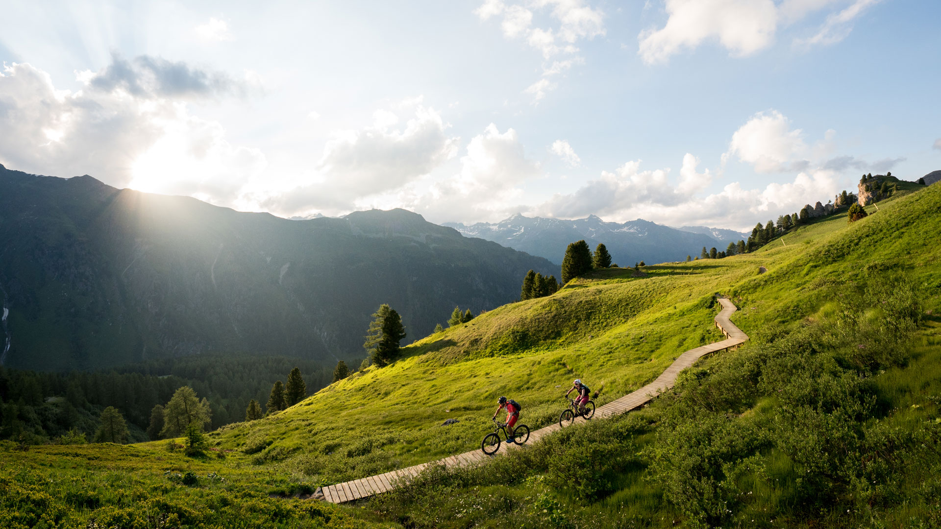 Salnerhof **** superior Lifestyle Resort Touren Übersicht Paznauner Taja-Hüttentreff