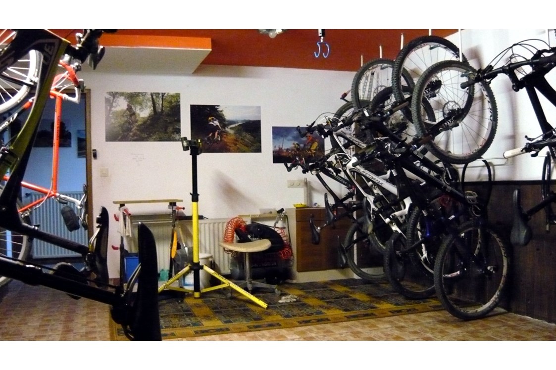 Mountainbikehotel: Bikekeller - Schröders Hotelpension