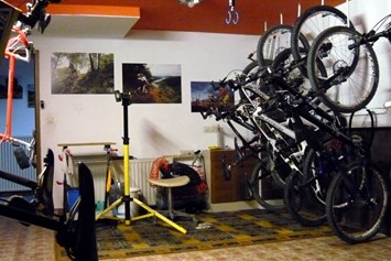 Mountainbikehotel: Bike Werkstatt - Schröders Hotelpension
