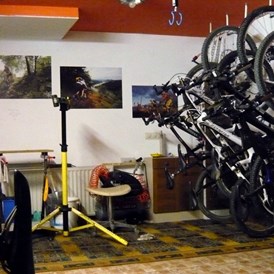 Mountainbikehotel: Bike Werkstatt - Schröders Hotelpension