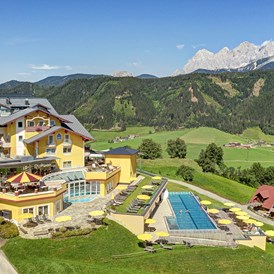 Mountainbikehotel: Außenaufnahmen Hotel Schütterhof im Sommer - Hotel Schütterhof in Schladming