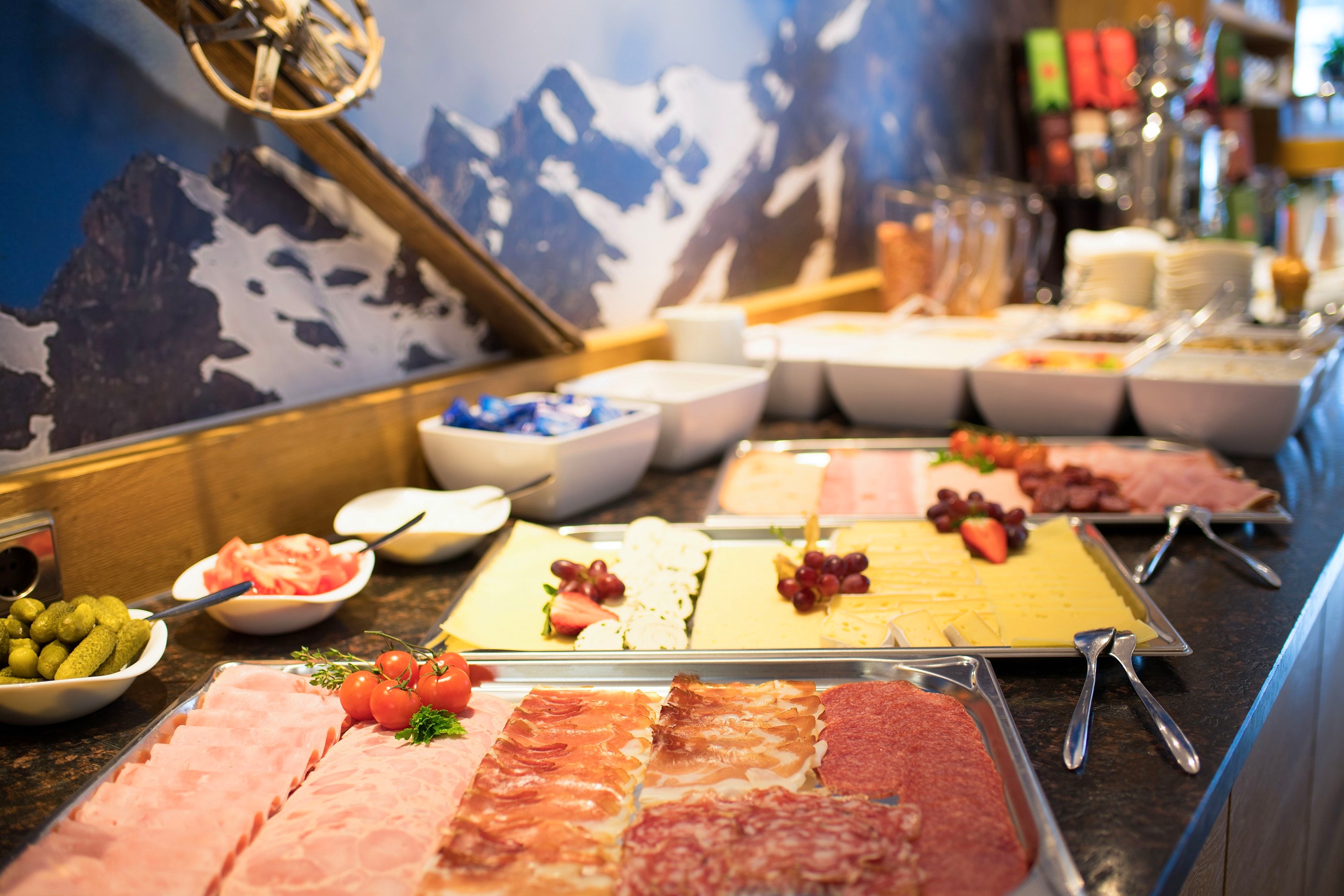 Mountainbikehotel: Frühstücksbuffet - Alpinhotel Monte
