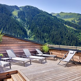 Mountainbikehotel: Dachterrasse mit Sonnenliegen - Mei.Berg