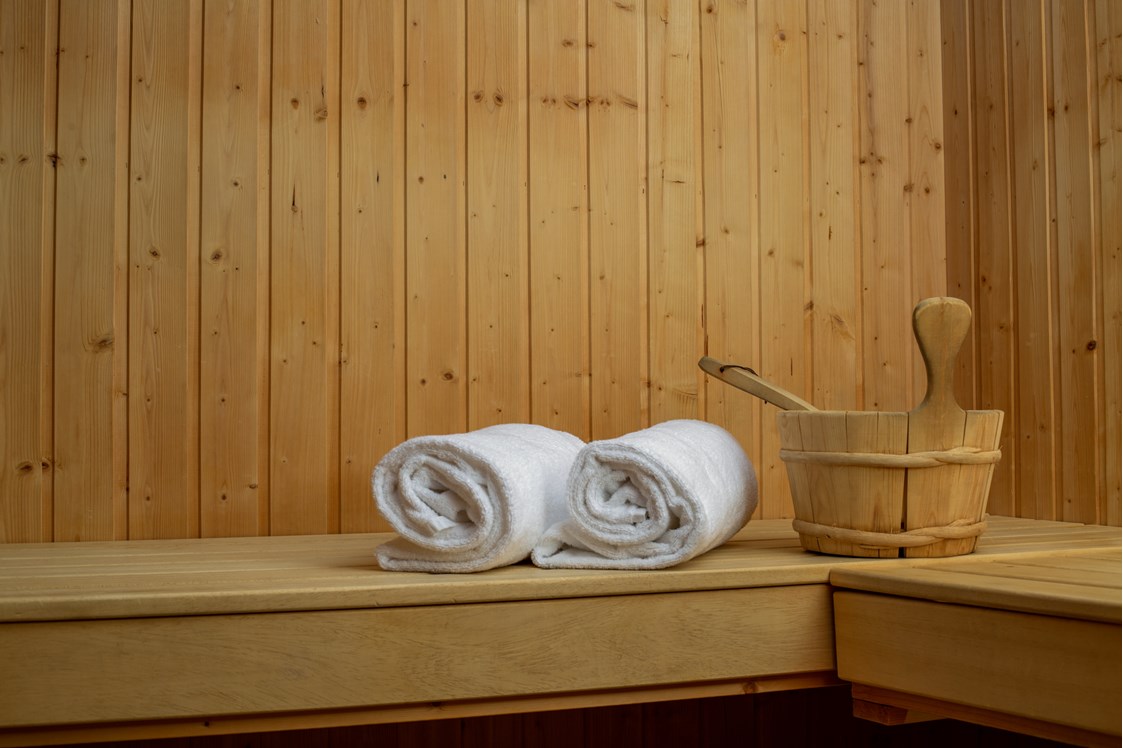 Mountainbikehotel: Profitez de notre sauna, en séance privative d'une heure. Vous pouvez aussi opter pour un massage détente ou  - Hôtel-Restaurant Le Mont-Paisible ***
