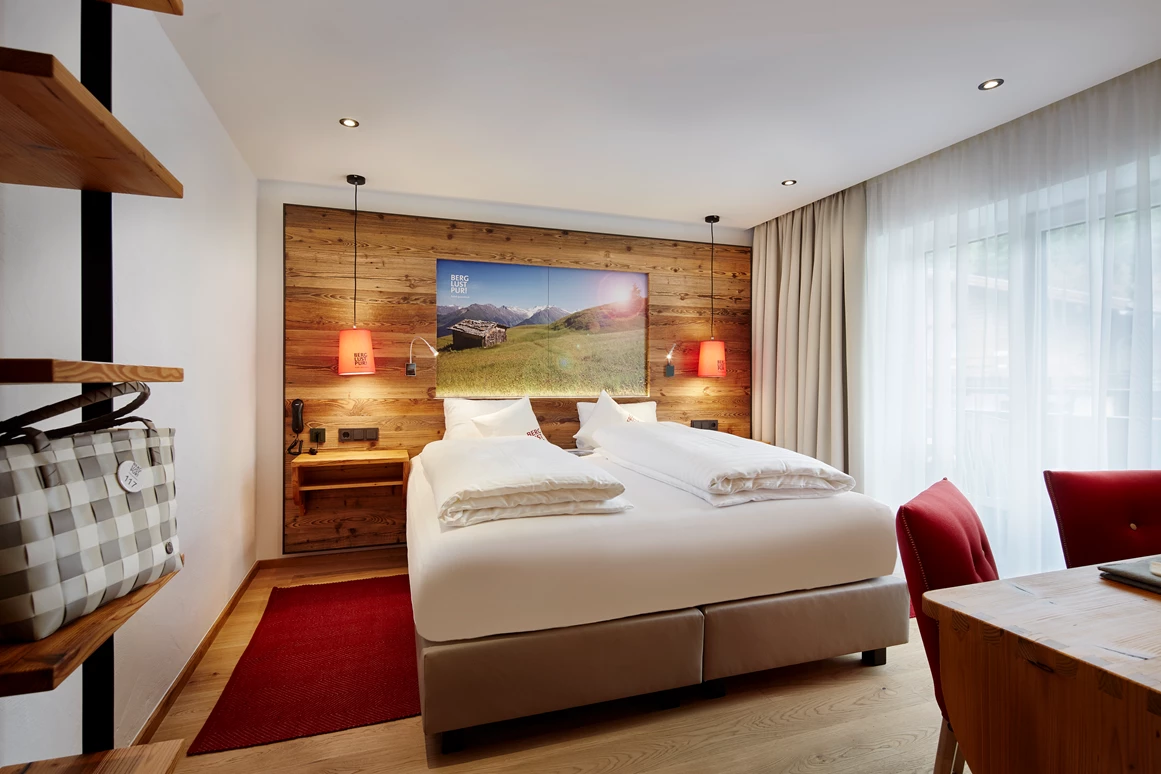 Mountainbikehotel: Doppelzimmer Natur mit Altholz - Hotel Gassner****Superior
