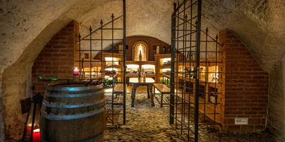 Mountainbike Urlaub - PLZ 8982 (Österreich) - Weinkeller - Posthotel Radstadt