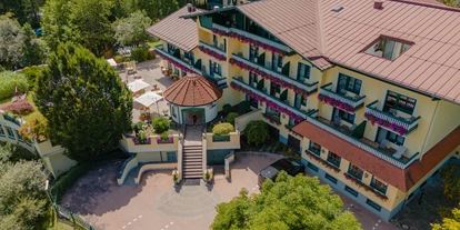 Mountainbike Urlaub - Matrei in Osttirol - Stern Vogelperspektive Hoteleingang - Sonnenhotel Zum Stern