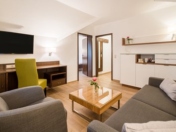 Waldhotel Schäferberg Zimmerkategorien Appartment (separater Wohn- und Schlafraum) im Hotel
