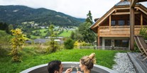 Mountainbike Urlaub - Hotel-Schwerpunkt: Mountainbike & Romantik - Regeneration und Entspannung in der beheizten Außenwanne - Trattlers Hof-Chalets