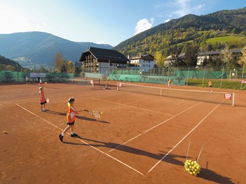 Trattlers Hof-Chalets Ausflugsziele Tennis & Beachvolleyball
