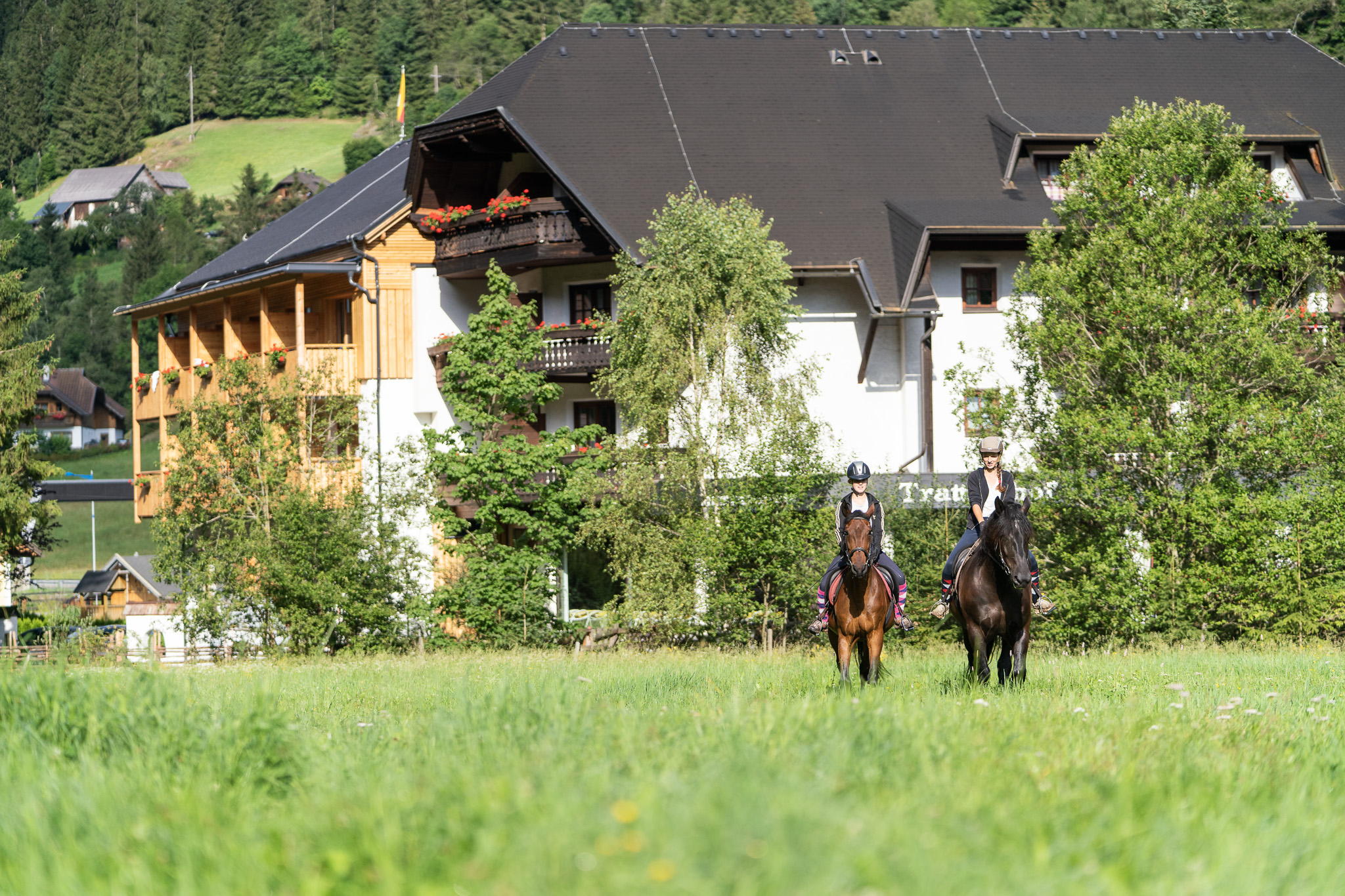 Mountainbikehotel: Hauseigener Reitstall - Austritte in der Natur - Hotel GUT Trattlerhof & Chalets****S