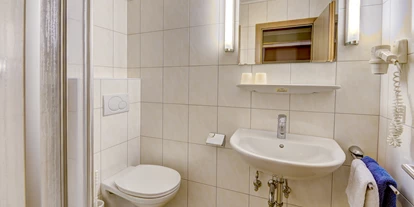 Mountainbike Urlaub - Ellmau - Badezimmer - mountainlovers Berghotel*** SeidlAlm