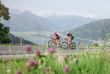 Mountainbikehotel: Radfahren mit Seeblick in Zell am See - Hotel Sonnblick