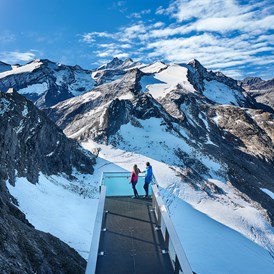 Mountainbikehotel: Aussichtsplattform am Kitzsteinhorn auf über 3.000 Metern - Hotel Sonnblick