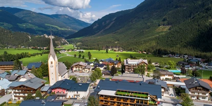 Mountainbike Urlaub - Ellmau - Außenansicht Sommer - Hotel Post Krimml