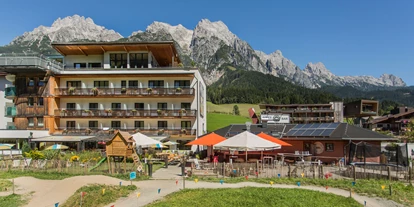 Mountainbike Urlaub - Ellmau - Außenansicht Hotel Bacher Leogang - Hotel Bacher Leogang