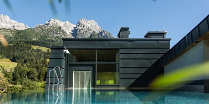 Mountainbike Urlaub - Ellmau - Beheizter Infinity Panoramapool  - Hotel Bacher Leogang