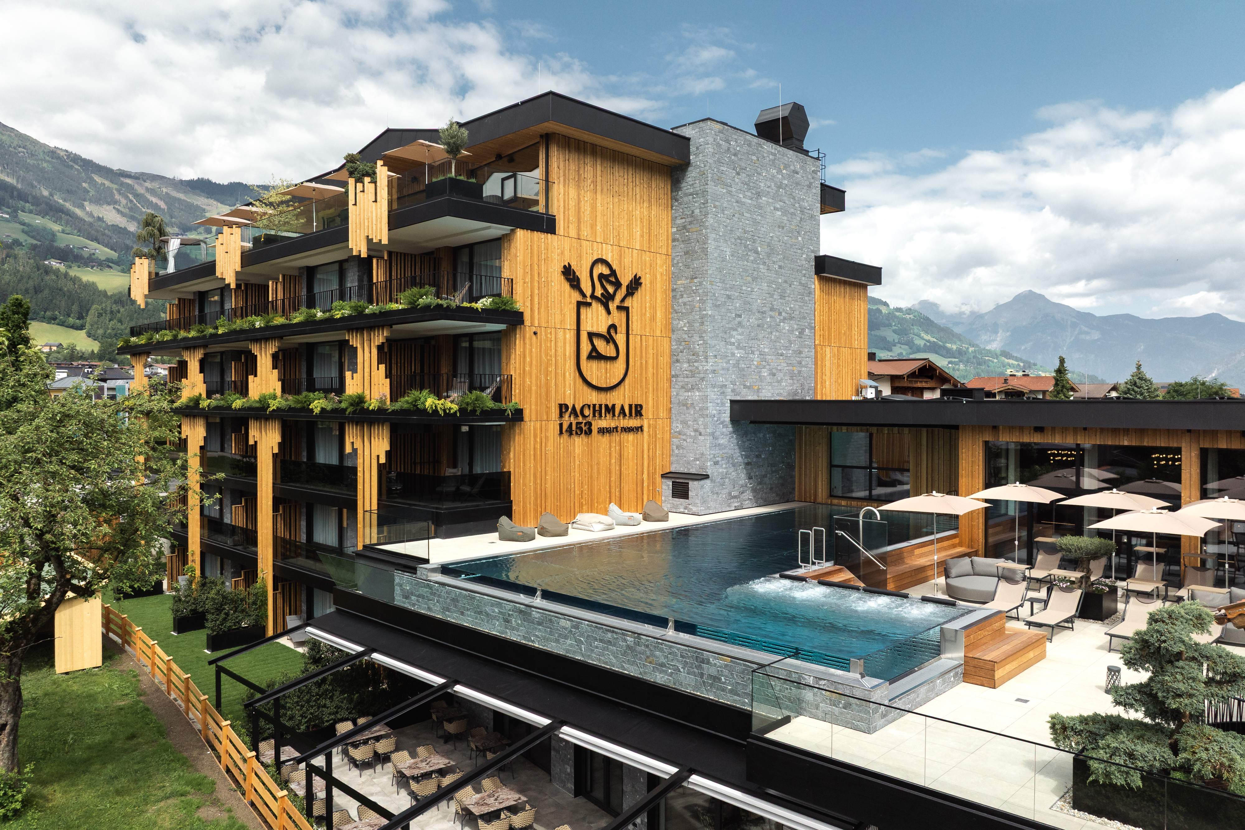 Mountainbikehotel: 17 Panorama Infinitypool ganzjährig beheizt - PACHMAIR 1453 apart resort