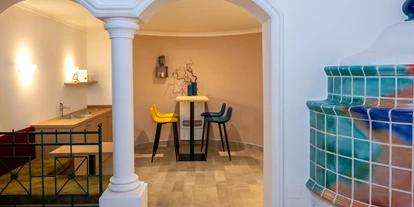 Mountainbike Urlaub - PLZ 8982 (Österreich) - Teebar im Wellnesbereich - Hotel DER HECHL