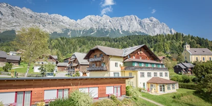 Mountainbike Urlaub - PLZ 8982 (Österreich) - Terrassenzimmer - Gästehaus - Wirtshaus & Dorfhotel MAYER